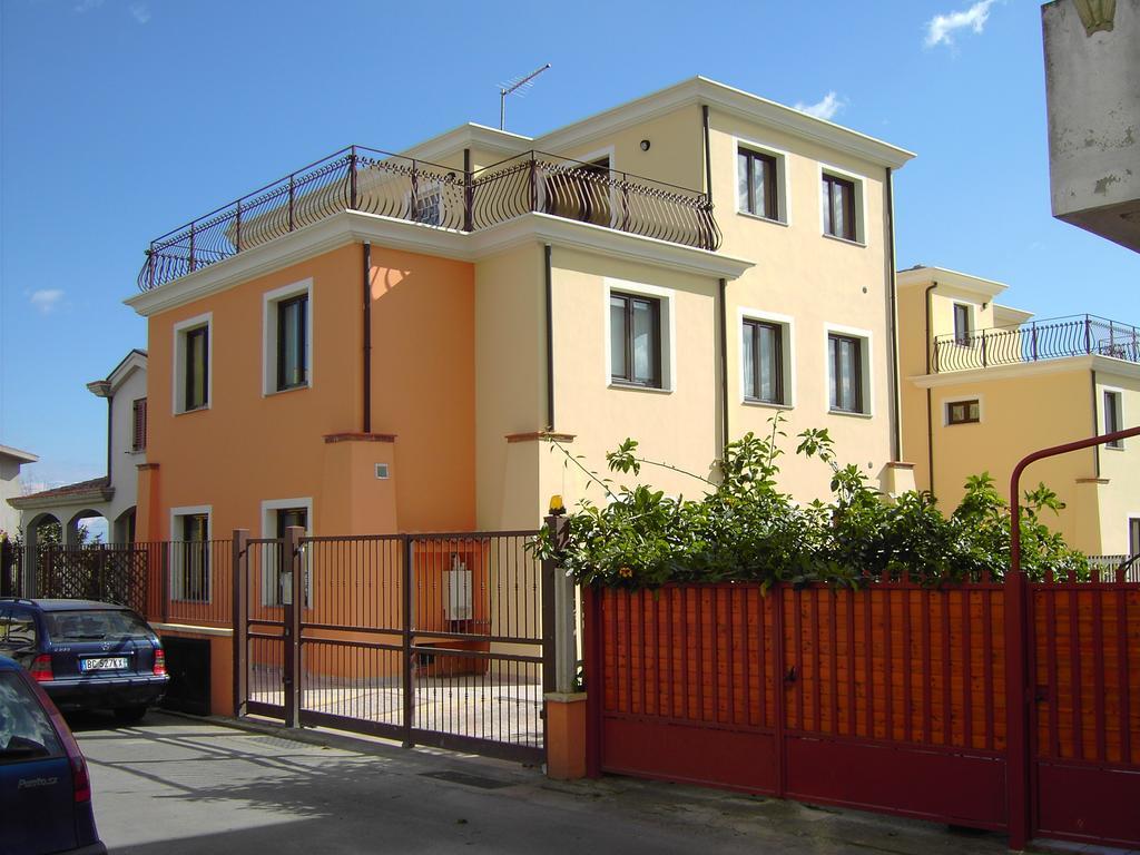 Bertolottu Residence Apartments Tortoli Bilik gambar